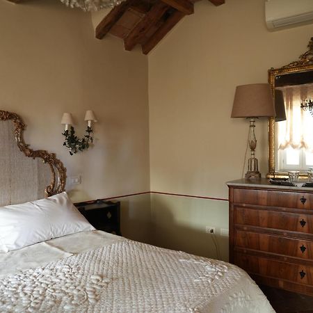Villino Di Porporano Bed & Breakfast Parma Bagian luar foto