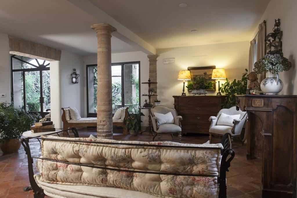 Villino Di Porporano Bed & Breakfast Parma Bagian luar foto