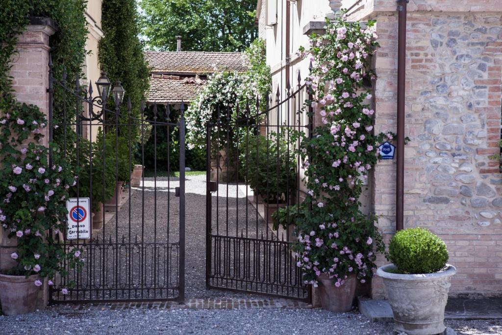 Villino Di Porporano Bed & Breakfast Parma Bagian luar foto